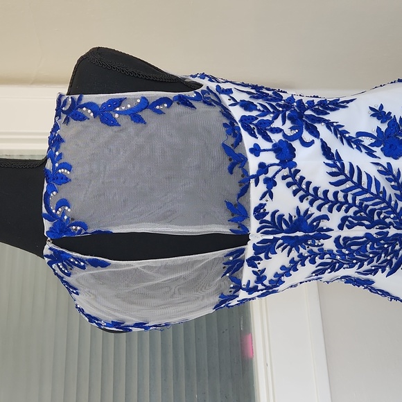 Size 6 Splash Prom white and royal blue lace applique cocktail prom style - Picture 8 of 15